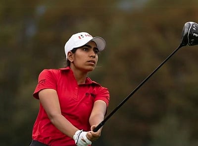 பாரீஸ் ஒலிம்பிக்: கோல்ஃப் போட்டியில் நம்பிக்கையளிக்கும் தீக்‌ஷா தாகர்!